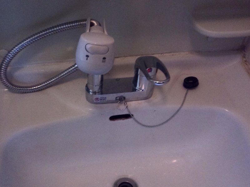 交換後の洗面水栓（南区）